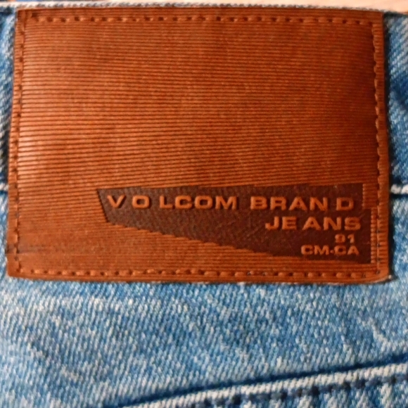 Slim Straight - Picture 4 of 4